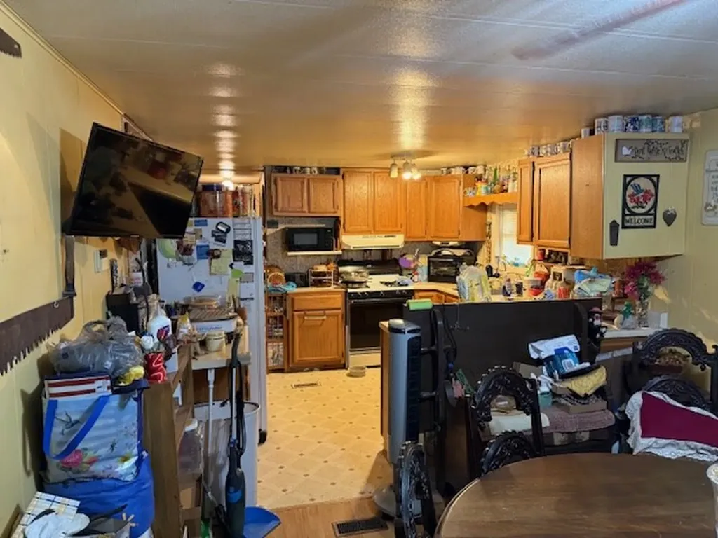 1959 Haley Road Smithville TN 37166