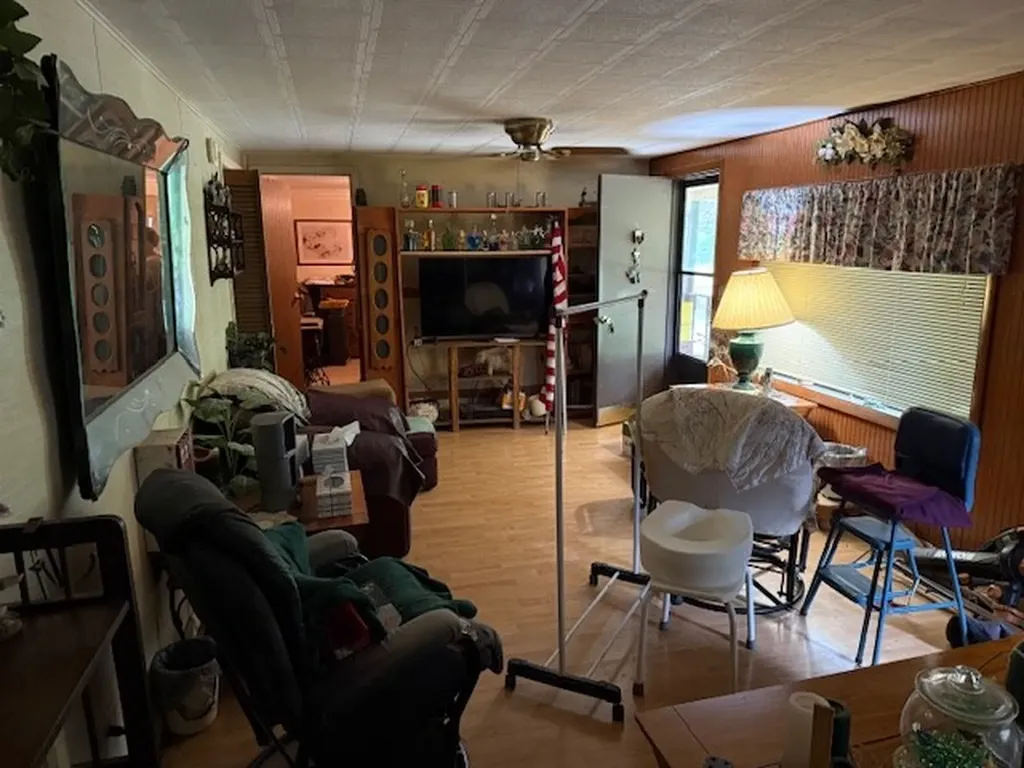 1959 Haley Road Smithville TN 37166