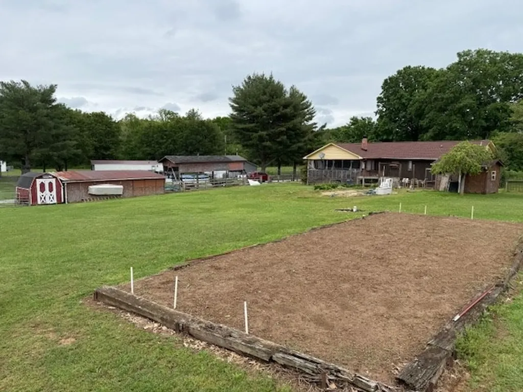 1959 Haley Road Smithville TN 37166