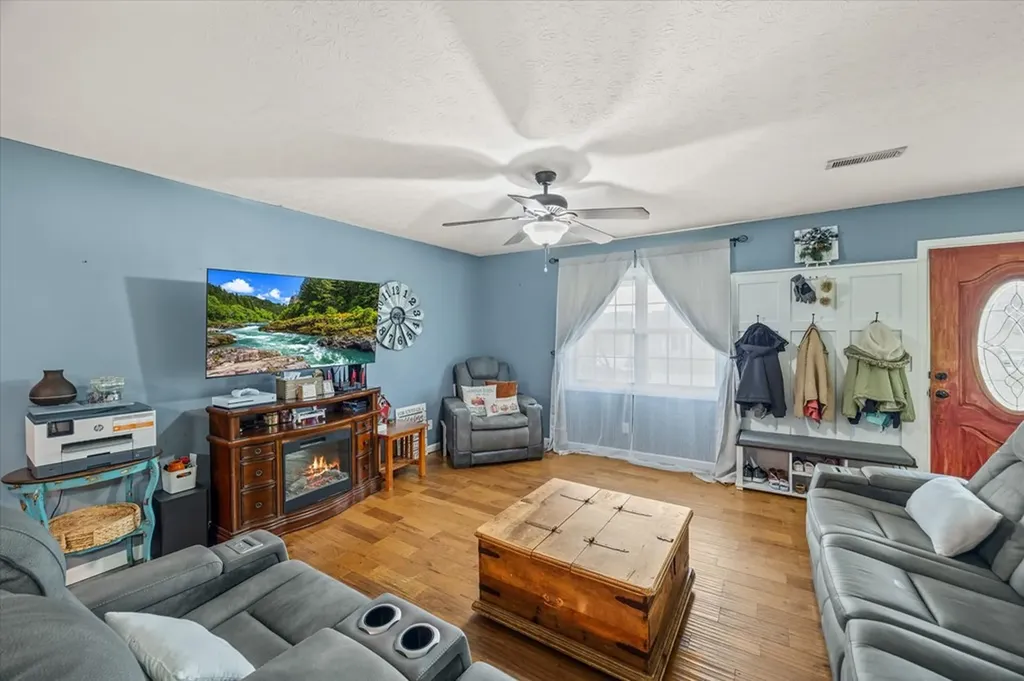 420 Buffalo Valley Road Baxter TN 38544