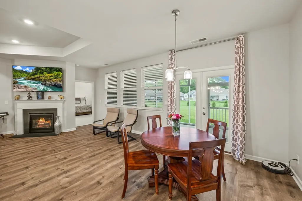 326 Greymoor Cookeville TN 38501