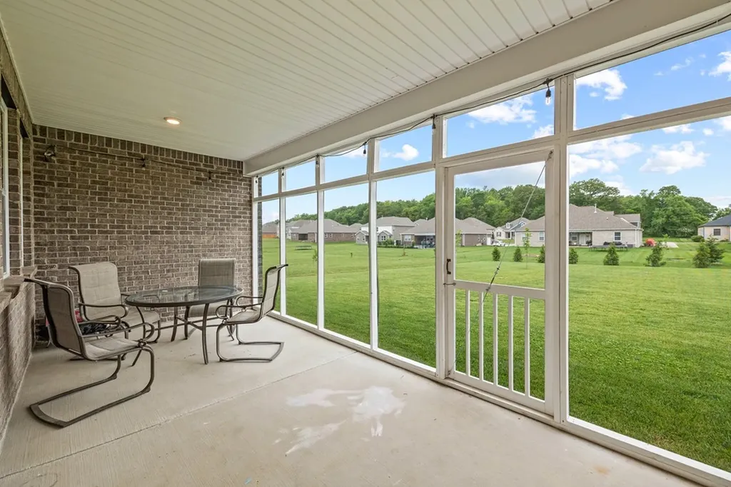 326 Greymoor Cookeville TN 38501