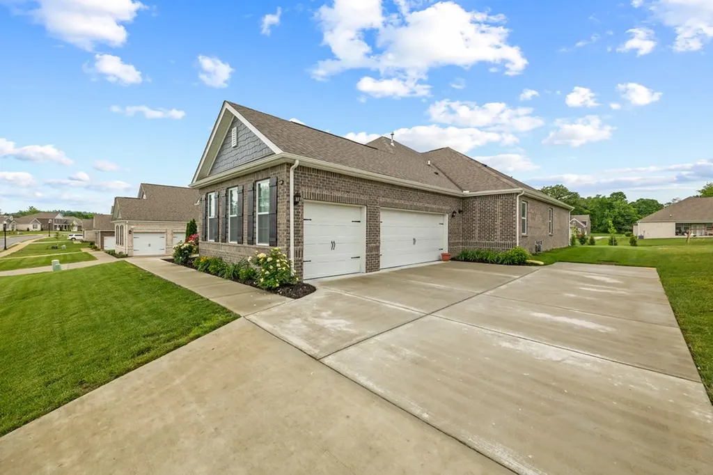 326 Greymoor Cookeville TN 38501