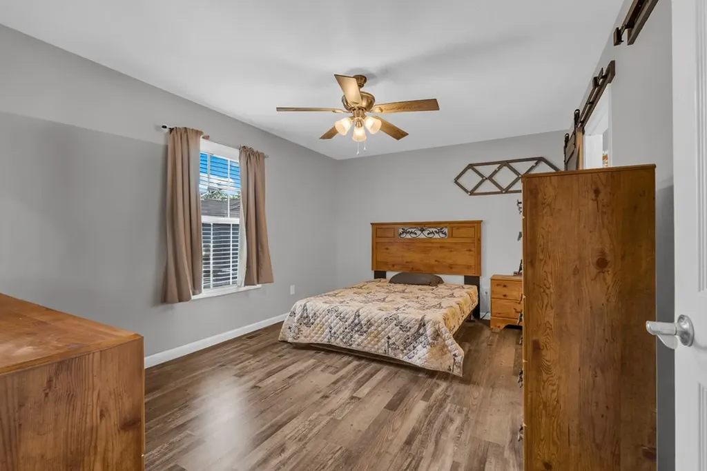 1210 War Eagle Drive Crossville TN 38572