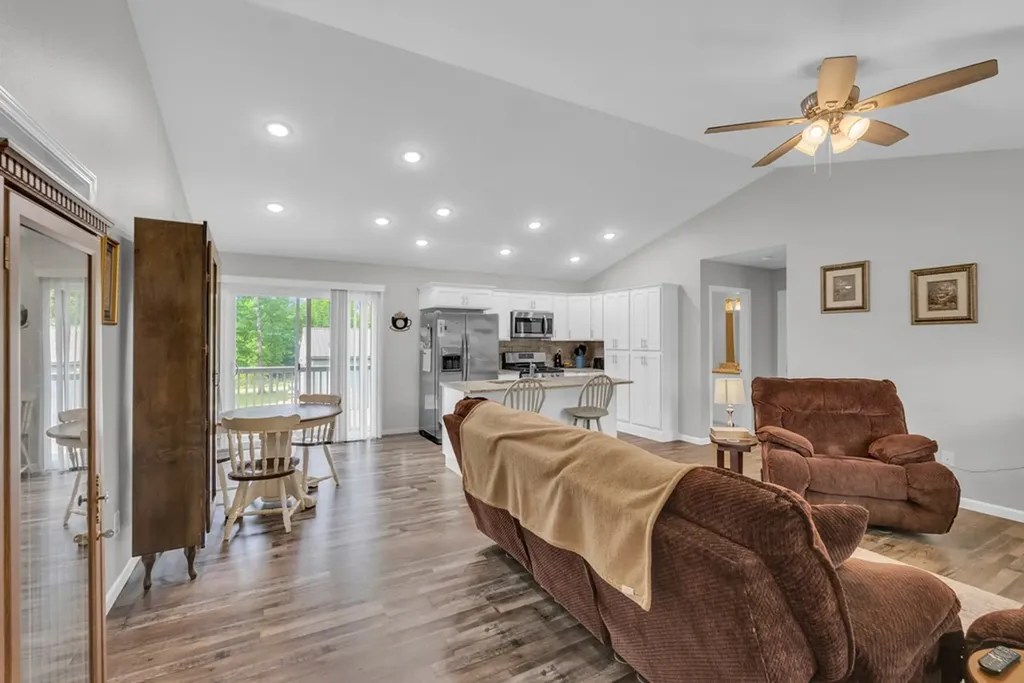 1210 War Eagle Drive Crossville TN 38572