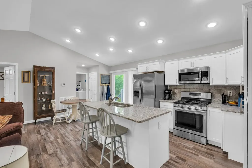 1210 War Eagle Drive Crossville TN 38572