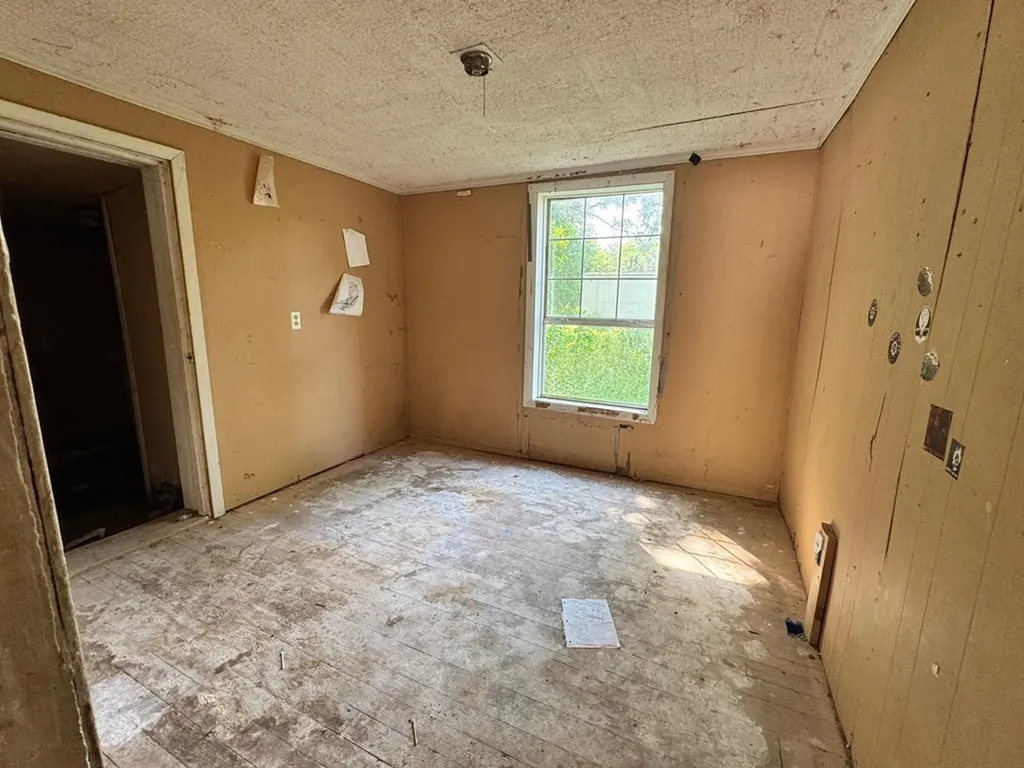 1070 W Rock Quarry Road Clarkrange TN 38553