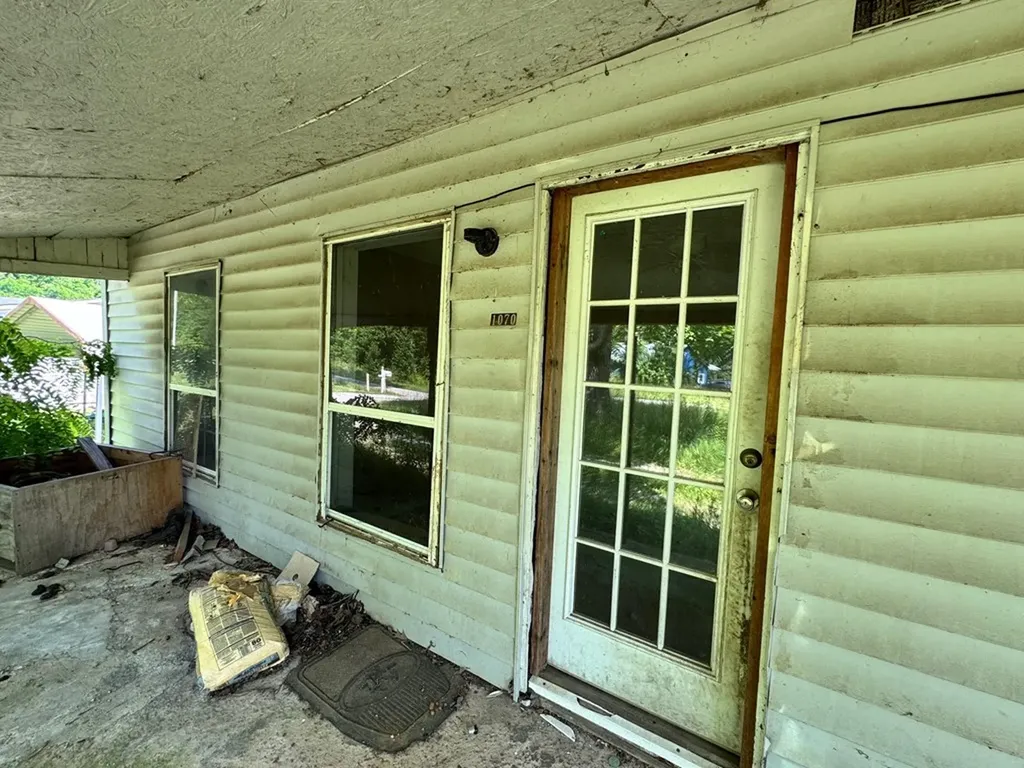 1070 W Rock Quarry Road Clarkrange TN 38553