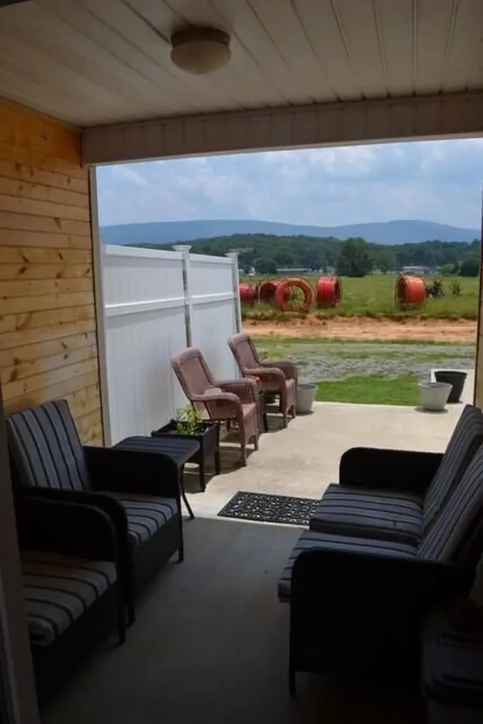 4944 W Valley Road Sequatchie TN 37327