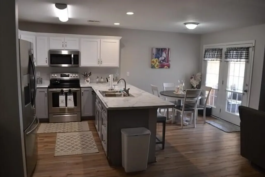 4944 W Valley Road Sequatchie TN 37327