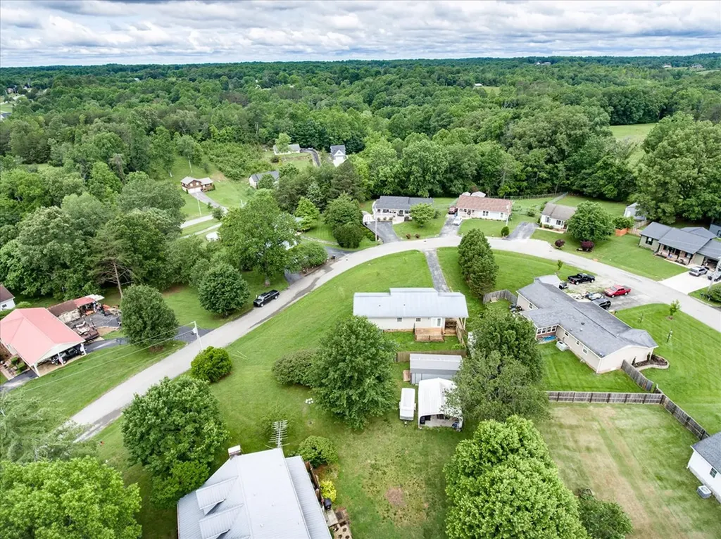 2803 Chitwood Circle Cookeville TN 38506