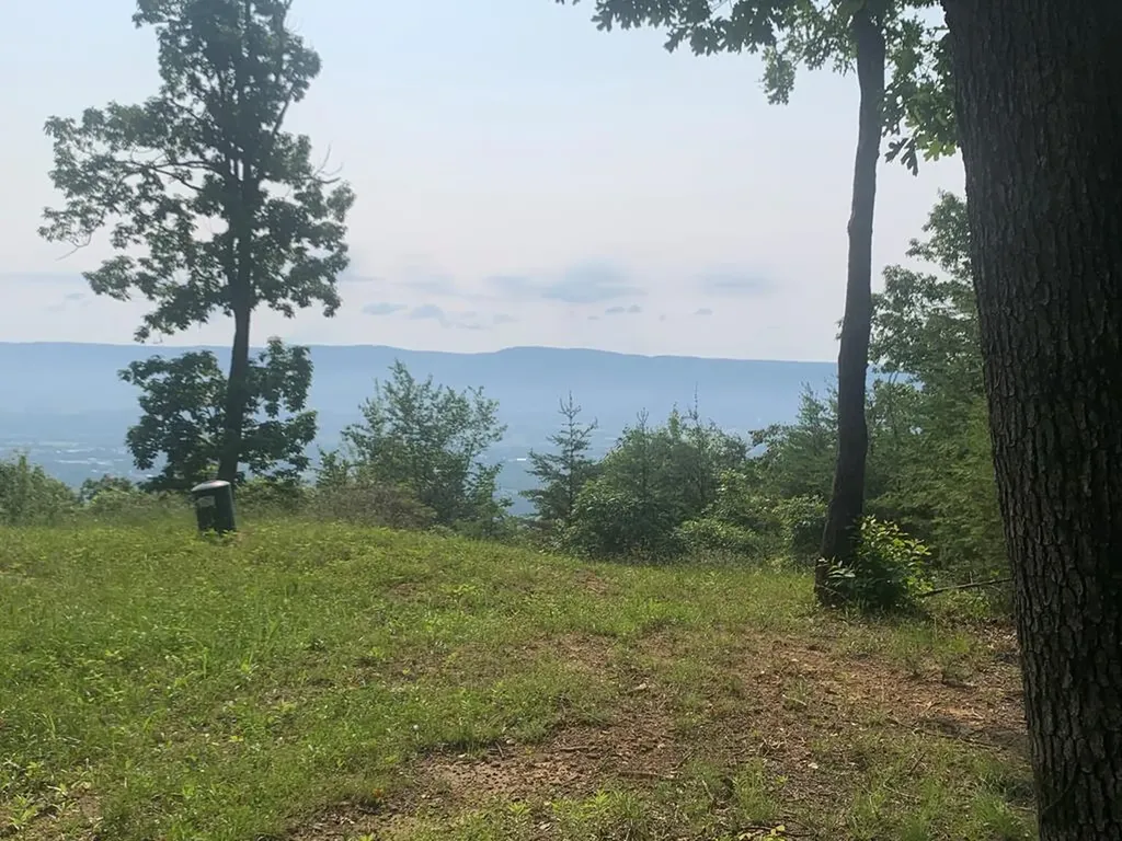 00 Gray Rock View Pikeville TN 37367