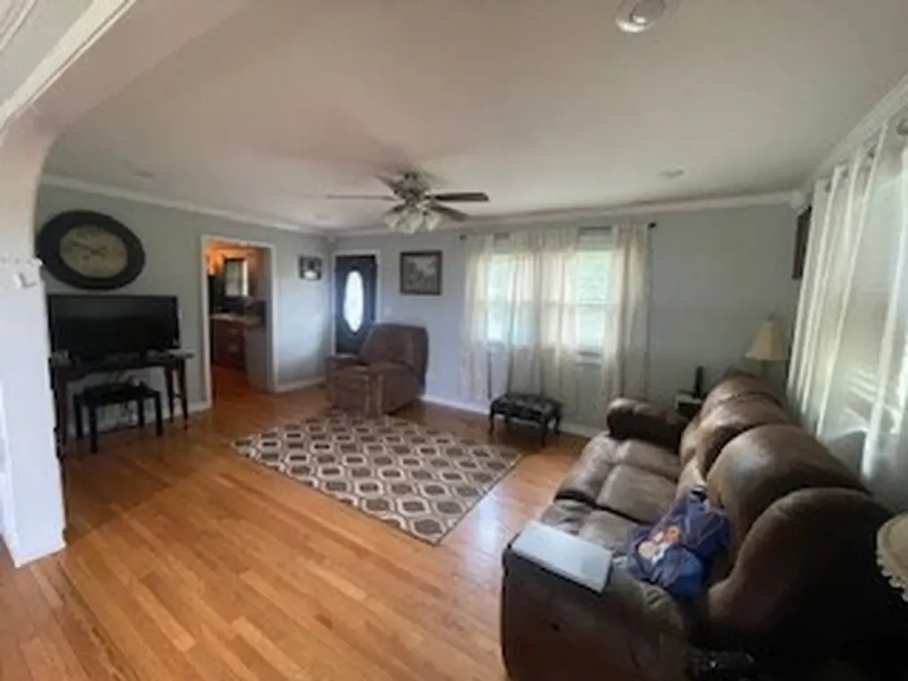 513 Airport Road Livingston TN 38570