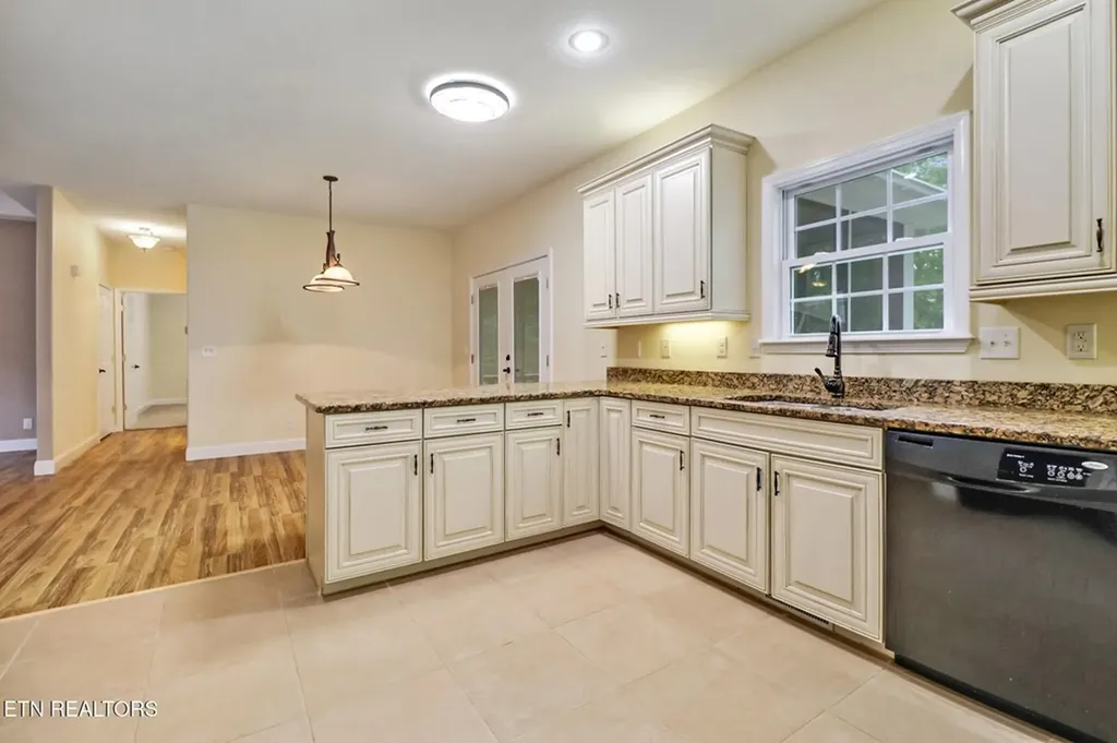 7207 Kanapolis Crossville TN 38572