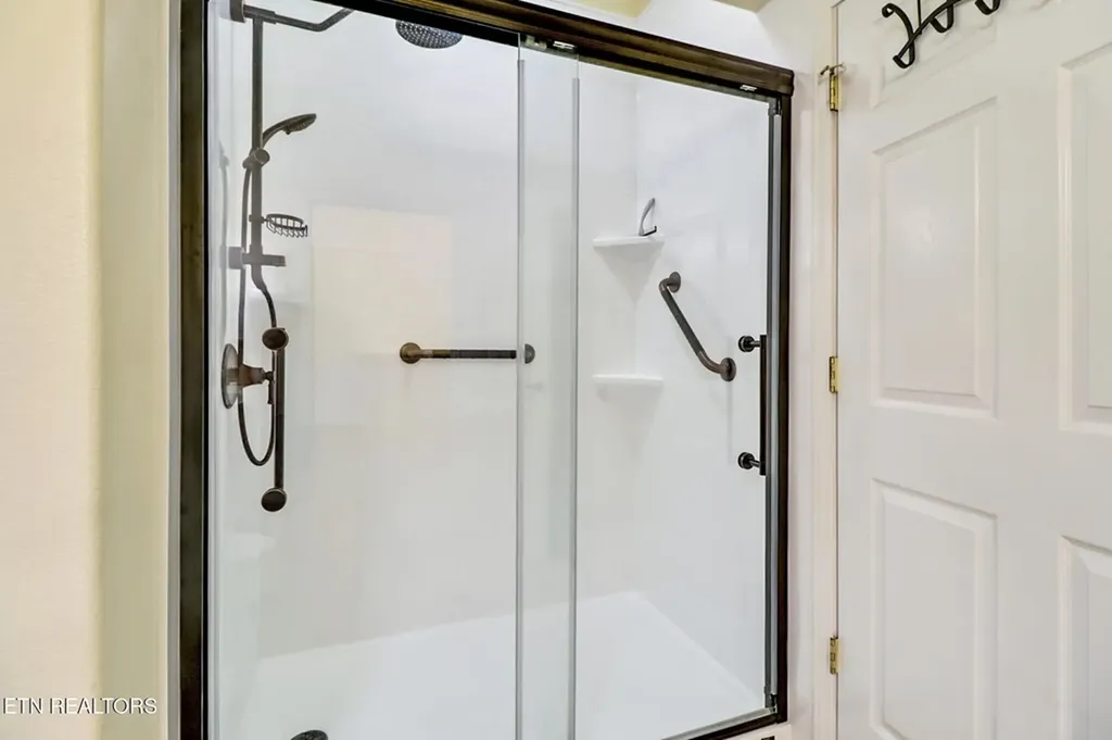 7207 Kanapolis Crossville TN 38572