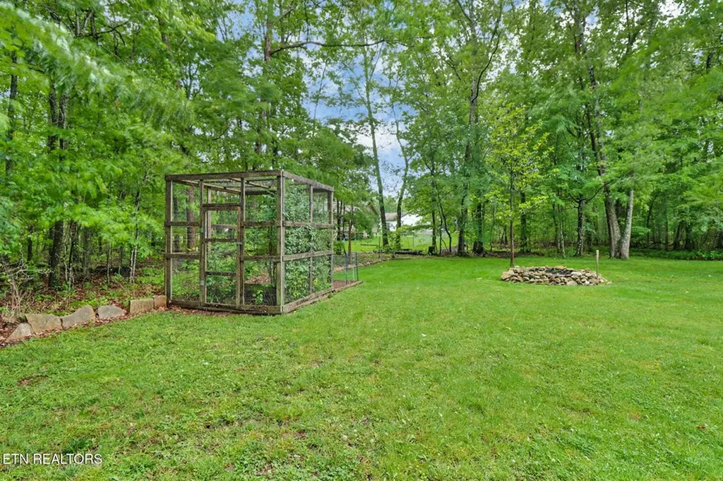 7207 Kanapolis Crossville TN 38572