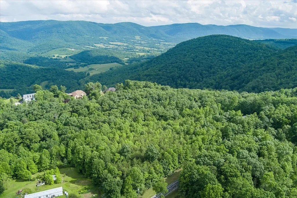 Lot 16 Browns Gap Road Crossville TN 38555