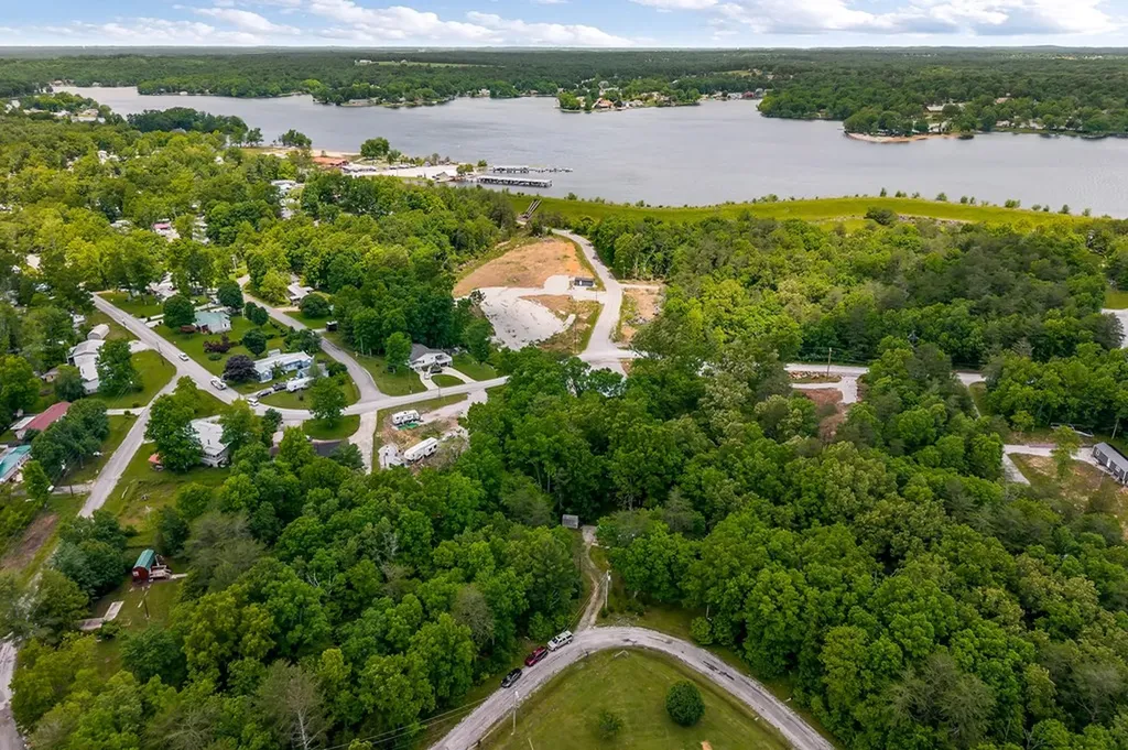 1048 Sitting Bull Point Crossville TN 38572