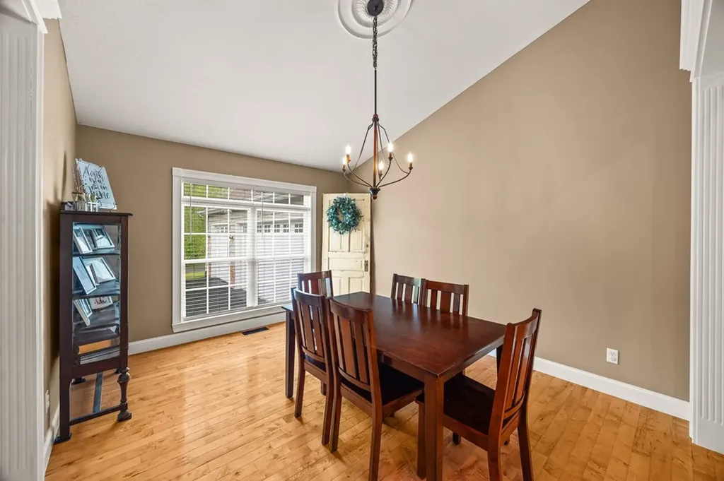 520 E Deer Creek Crossville TN 38571