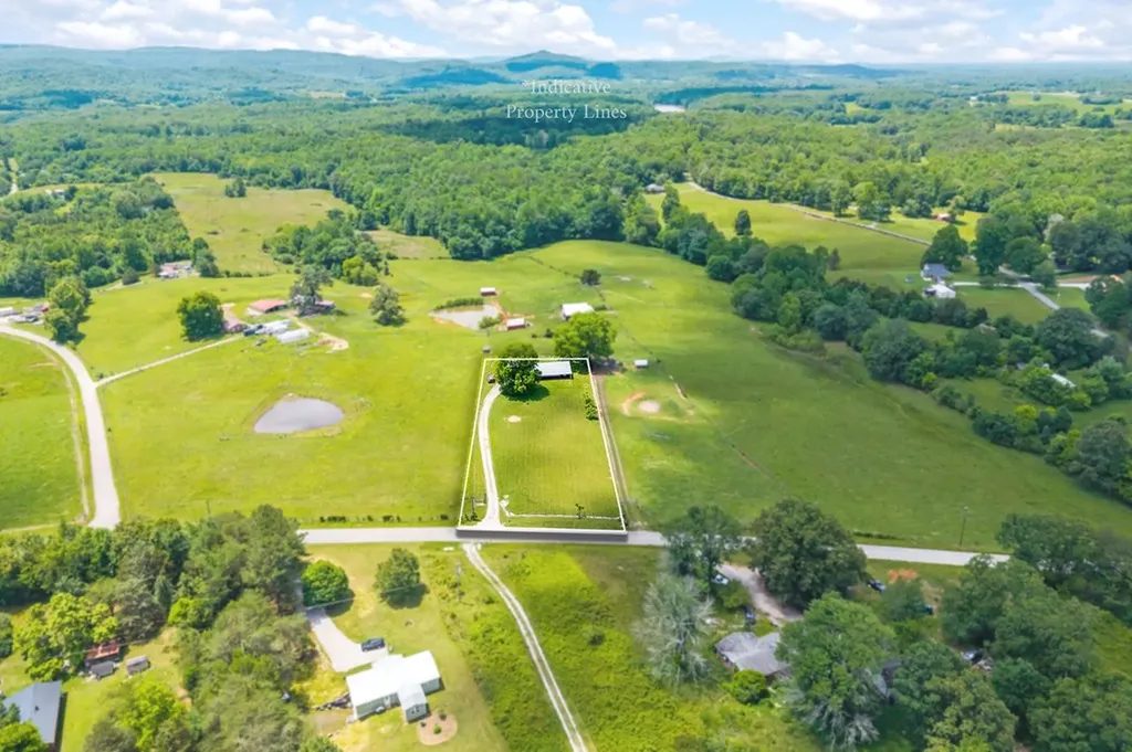 895 Bethel Hollow Road Quebeck TN 38579