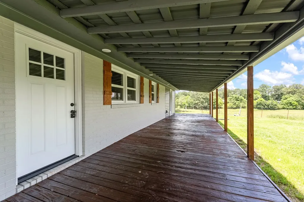 895 Bethel Hollow Road Quebeck TN 38579