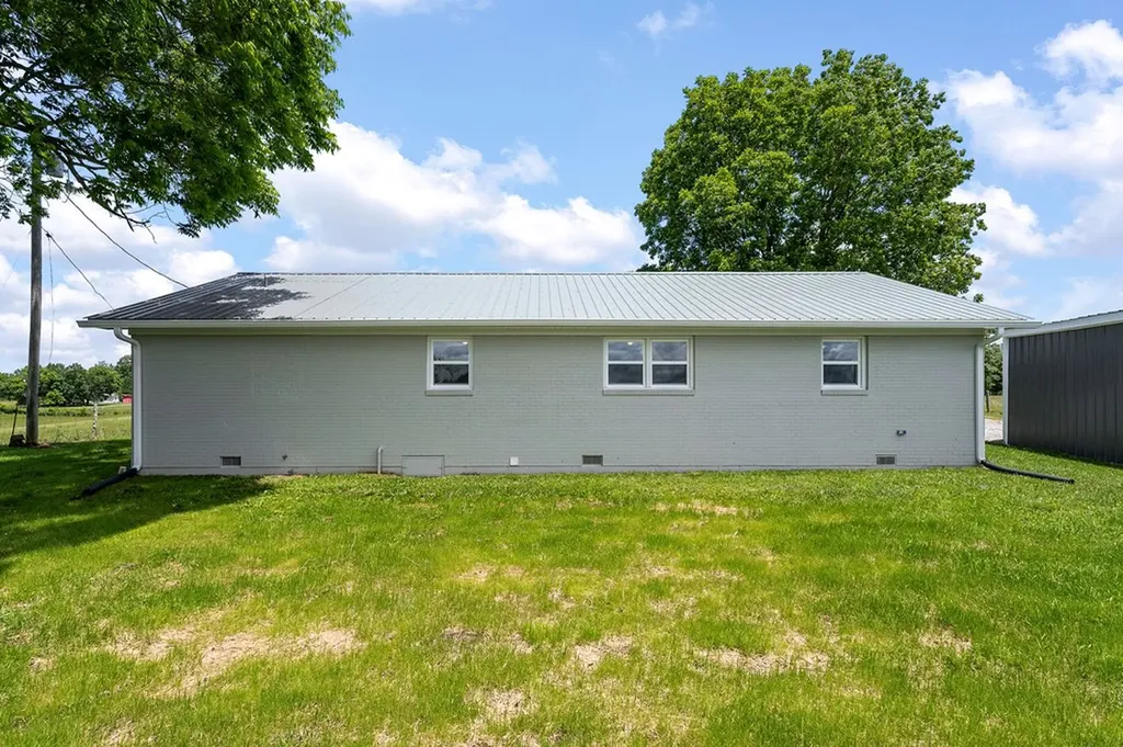 895 Bethel Hollow Road Quebeck TN 38579