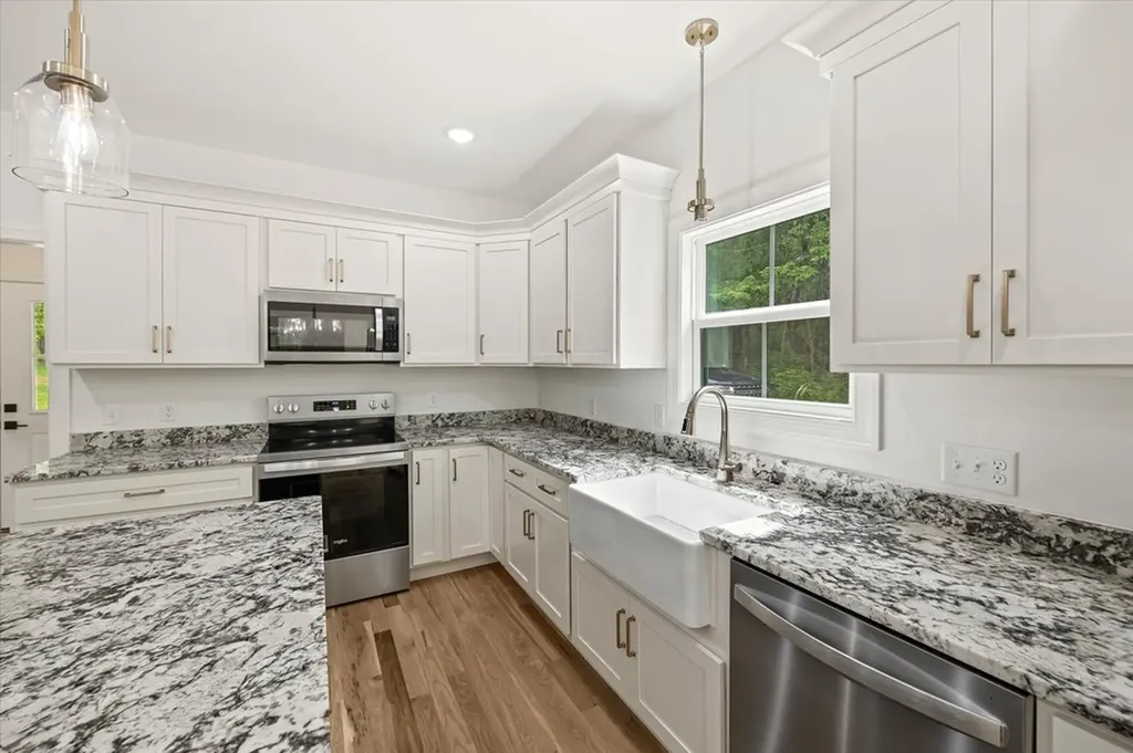 372 E Whitehall Road Cookeville TN 38501