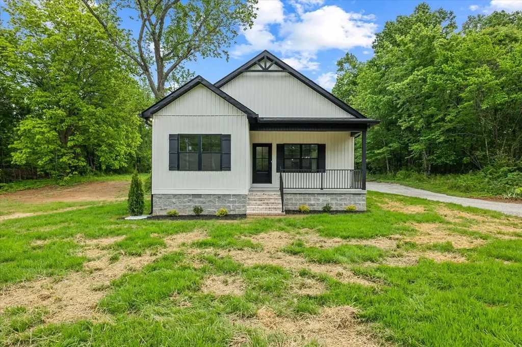 372 E Whitehall Road Cookeville TN 38501