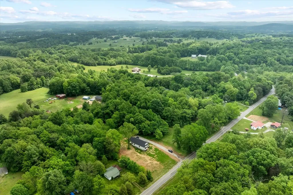 372 E Whitehall Road Cookeville TN 38501