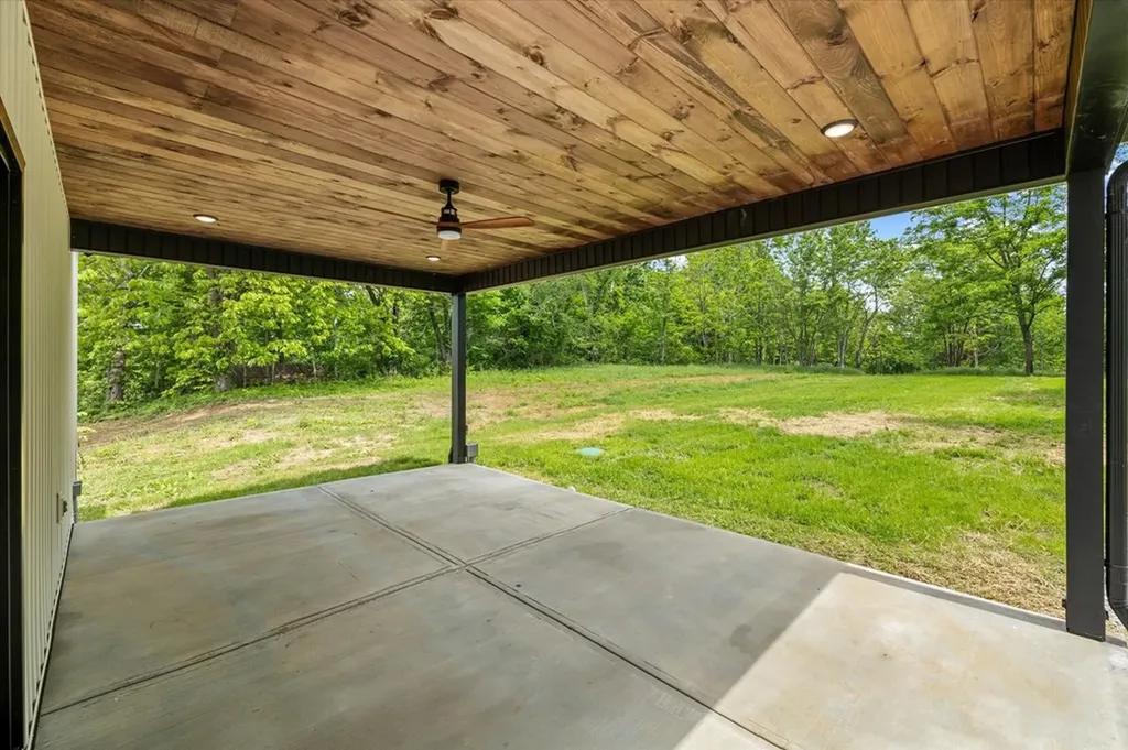 372 E Whitehall Road Cookeville TN 38501