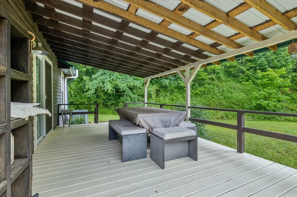 206 Mutt Goolsby Lane Granville TN 38564