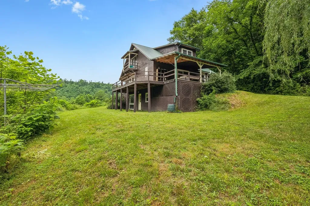 206 Mutt Goolsby Lane Granville TN 38564