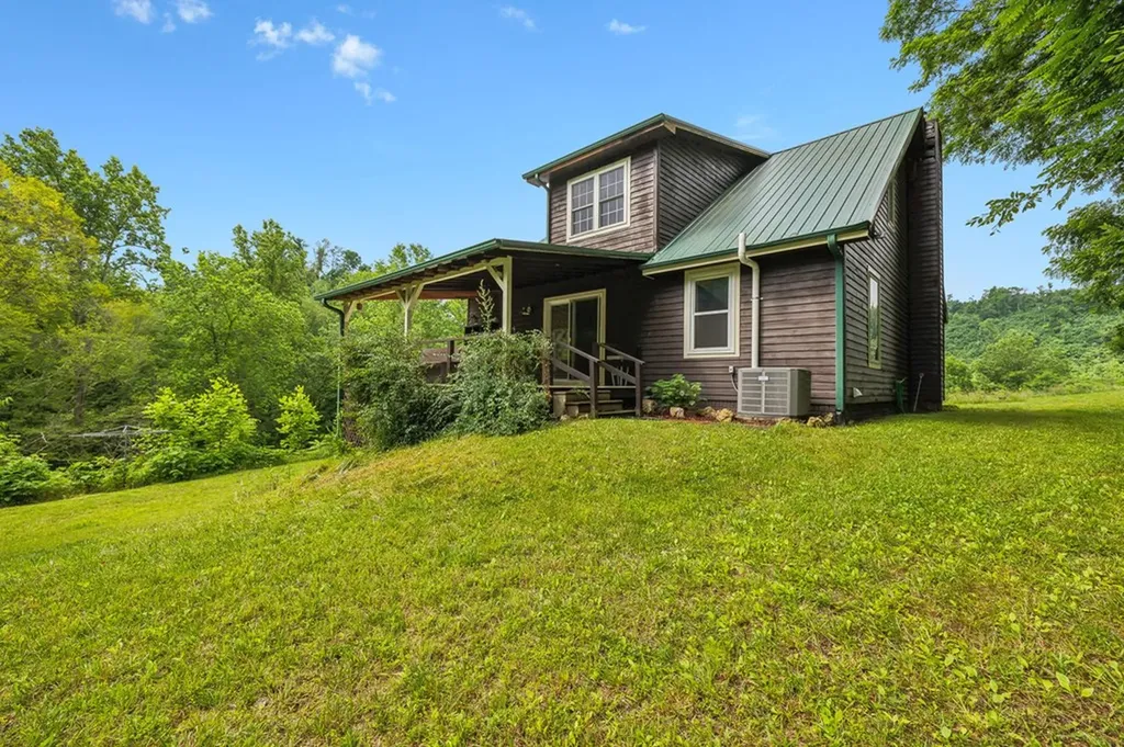 206 Mutt Goolsby Lane Granville TN 38564