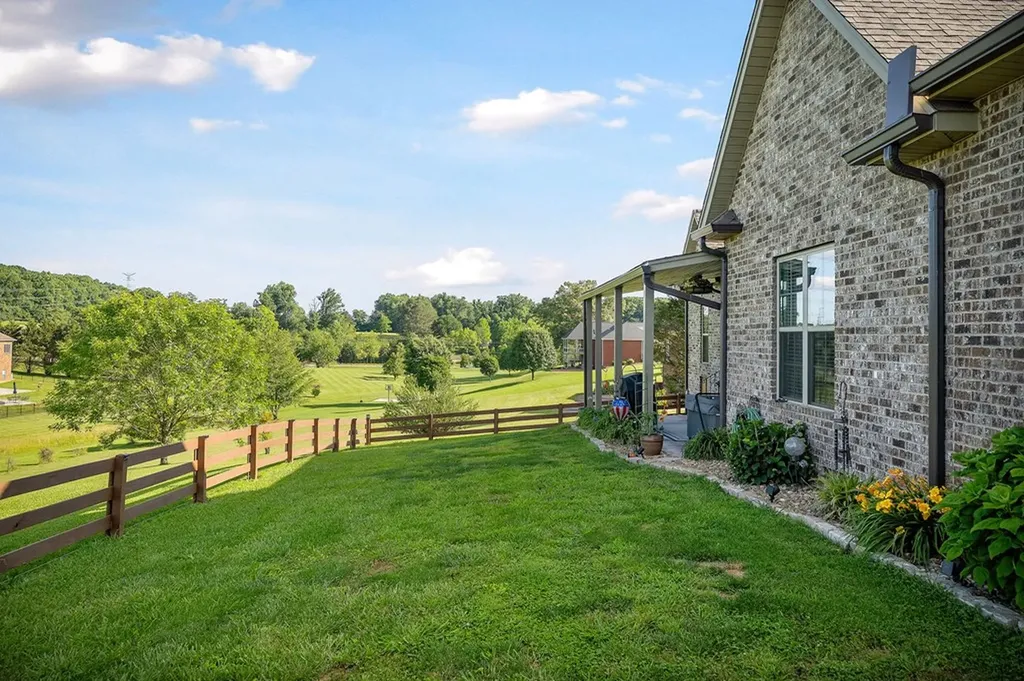 2138 Foster Circle Cookeville TN 38501