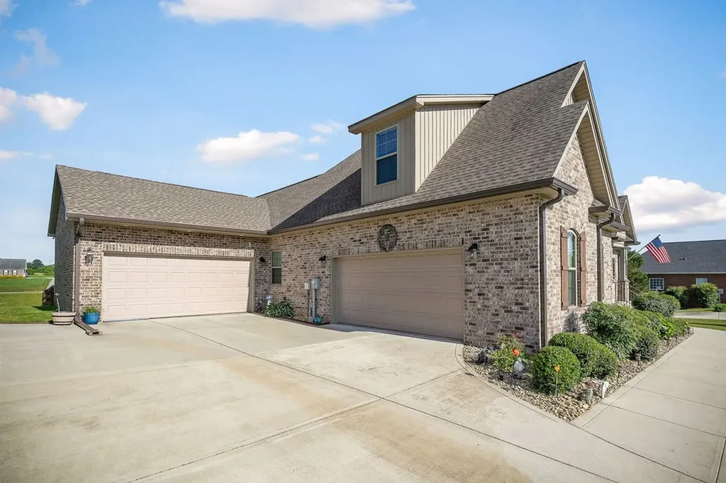 2138 Foster Circle Cookeville TN 38501