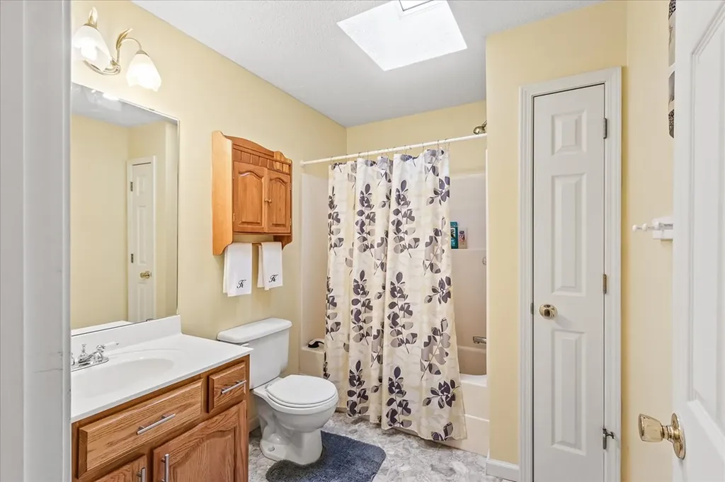 2008 Spruce Loop Crossville TN 38555