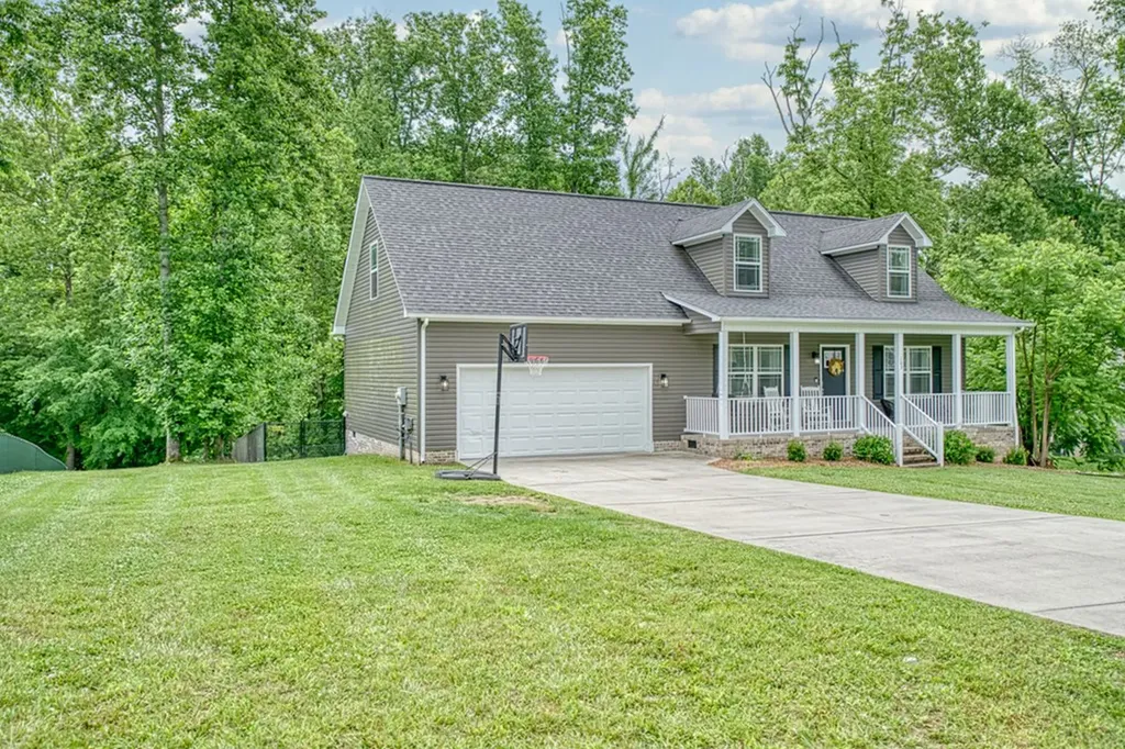 143 Rachelle Place Baxter TN 38544