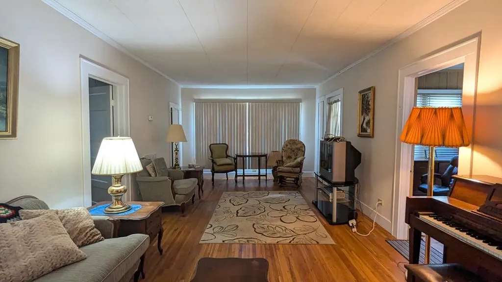 517 S Murray Street Gainesboro TN 38562
