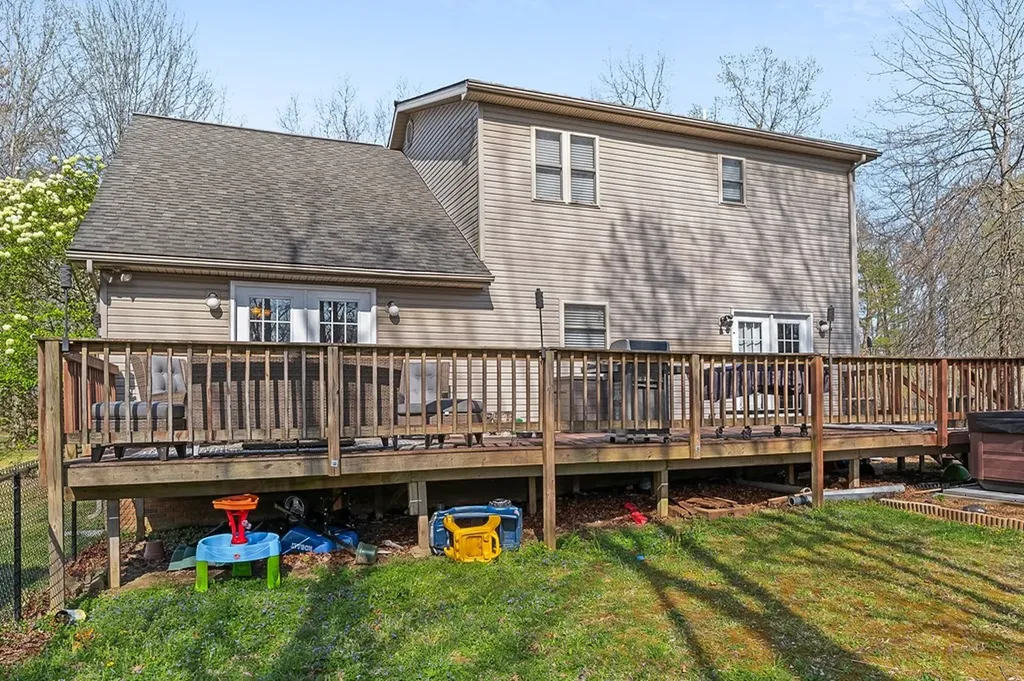 526 Bent Tree Road Monterey TN 38574