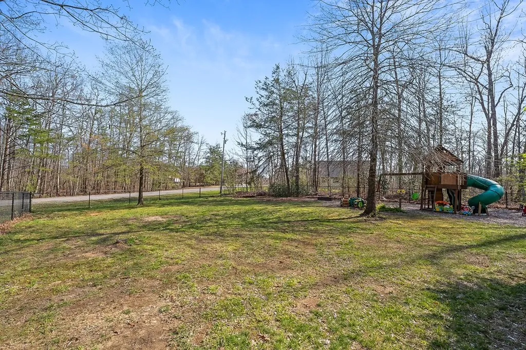526 Bent Tree Road Monterey TN 38574