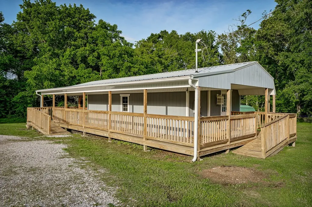 196 Quinland Lake Cookeville TN 38506