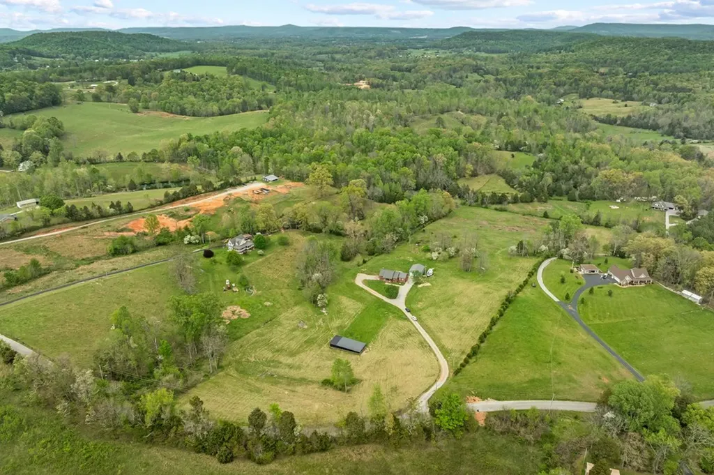 945 Oak Hill Road Rickman TN 38580