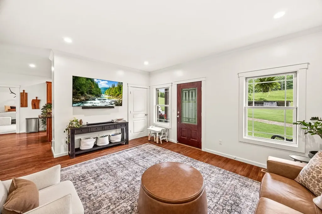 945 Oak Hill Road Rickman TN 38580