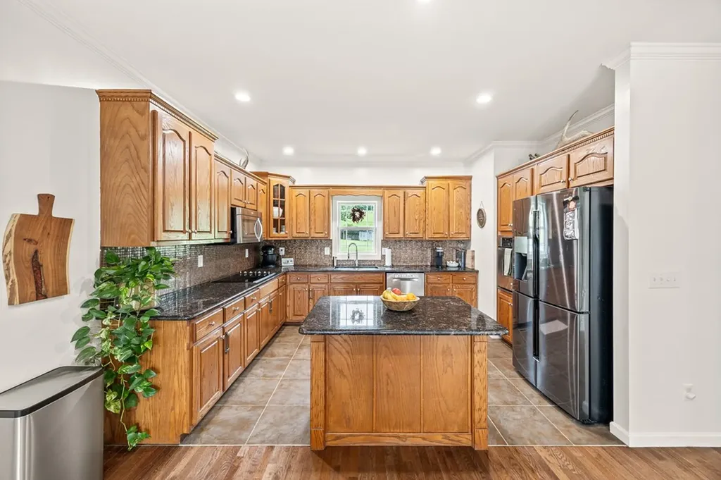 945 Oak Hill Road Rickman TN 38580