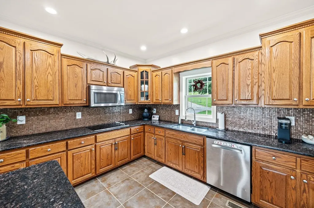 945 Oak Hill Road Rickman TN 38580