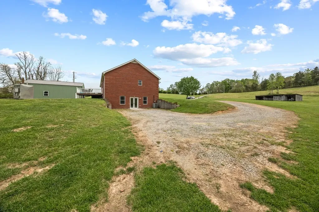 945 Oak Hill Road Rickman TN 38580