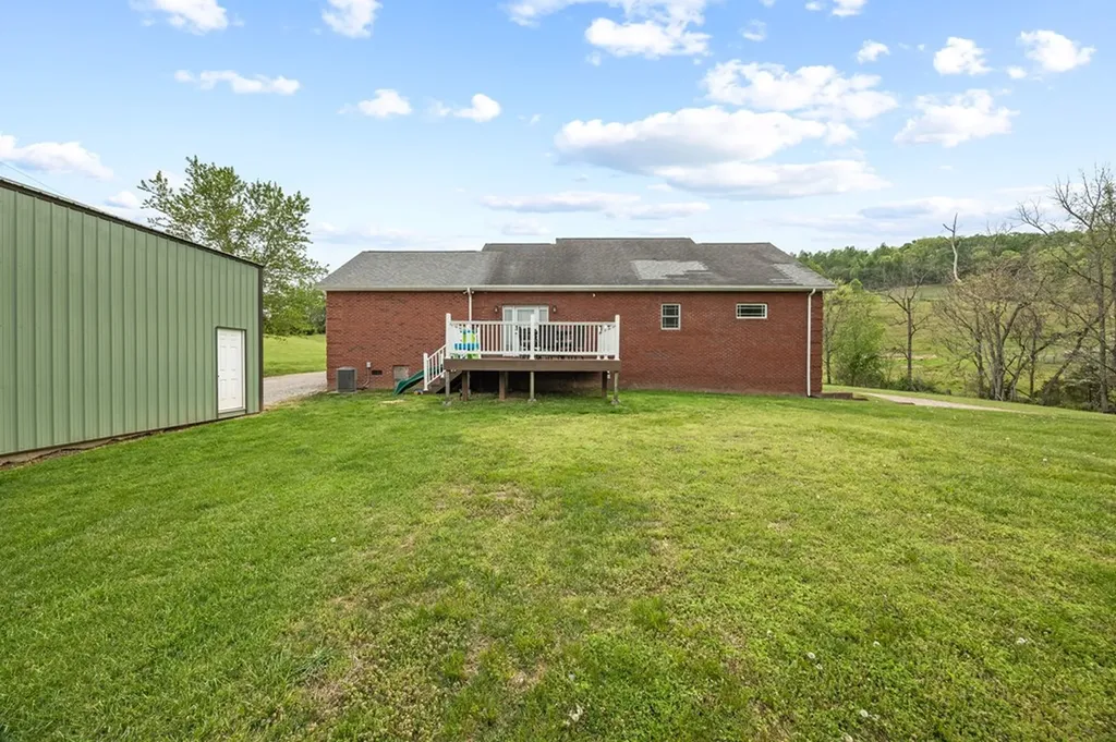 945 Oak Hill Road Rickman TN 38580