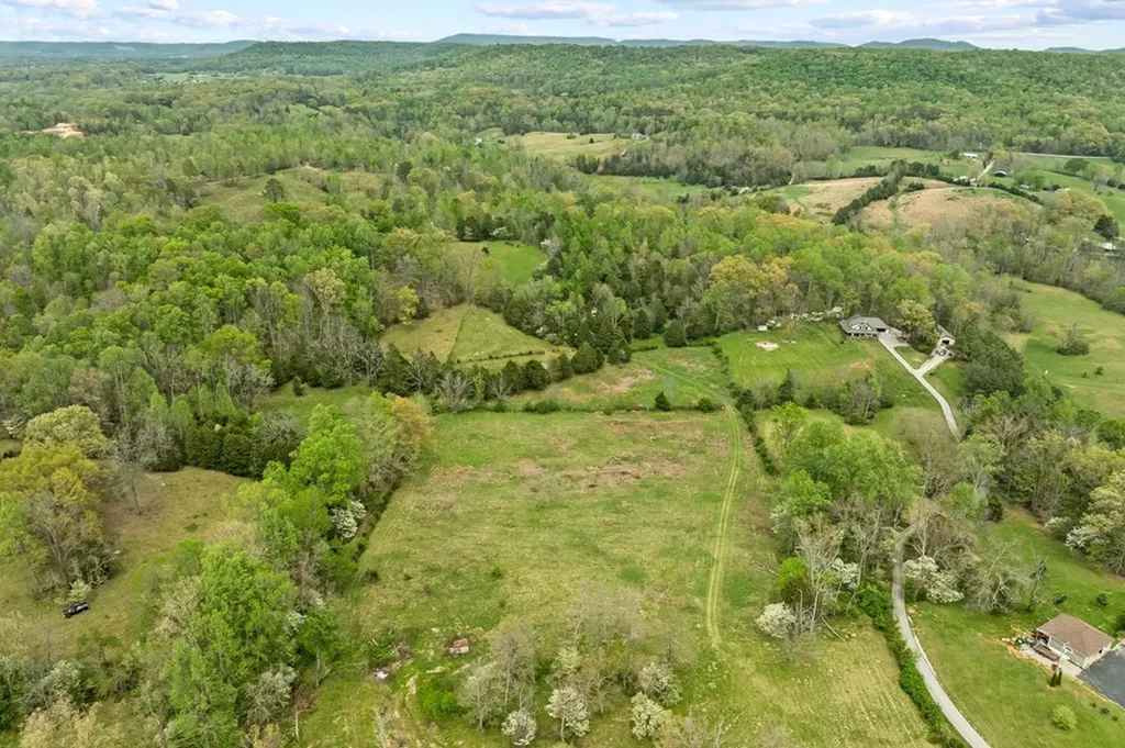 945 Oak Hill Road Rickman TN 38580