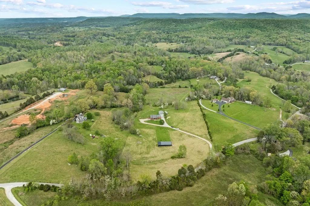 945 Oak Hill Road Rickman TN 38580