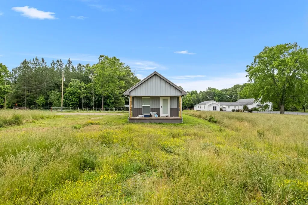 4504 Standing Rock Road Deer Lodge TN 37726